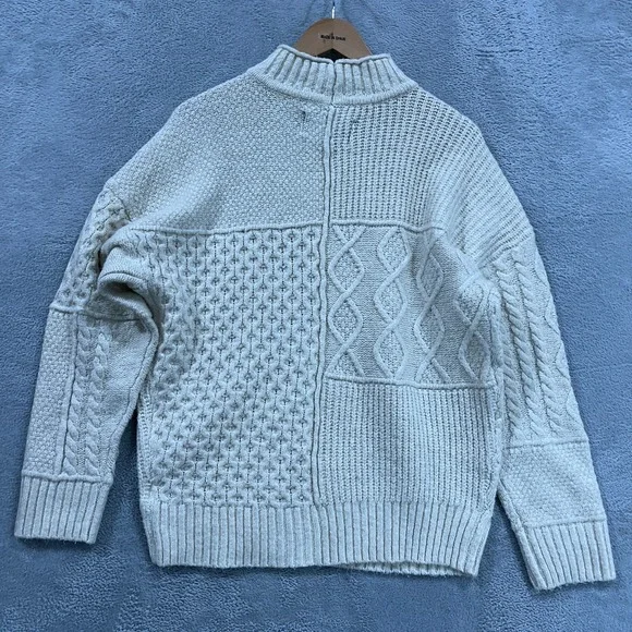 American Eagle Sweater Womens M Cream Fisherman Cable Knit‎ Pullover Cottage
